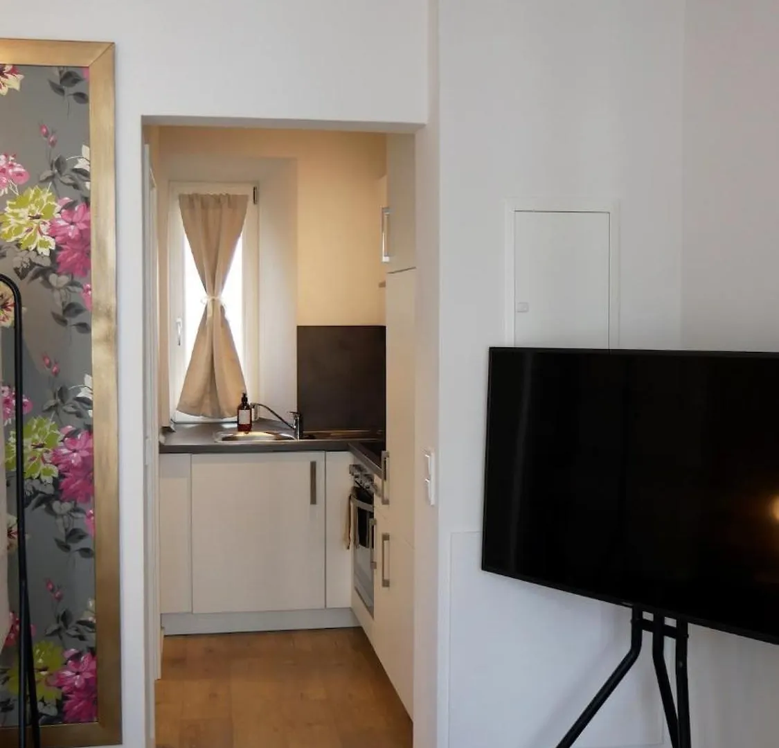 Apartment Roots Bamberg - Central, Unique And Cozy